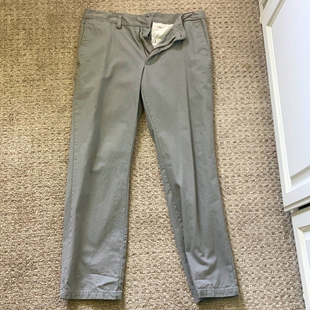 Old Navy Ultimate Strait Chinos